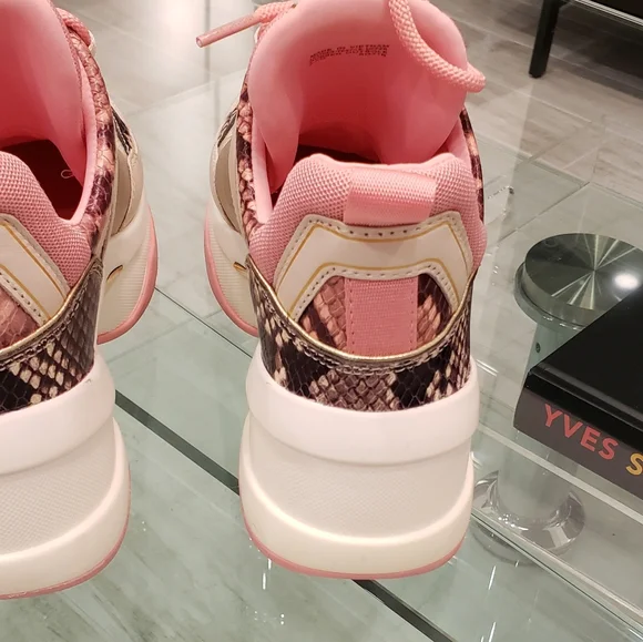 EUC- Michael Kors Olympia mixed media baby pink platform sneakers - Picture 8 of 14